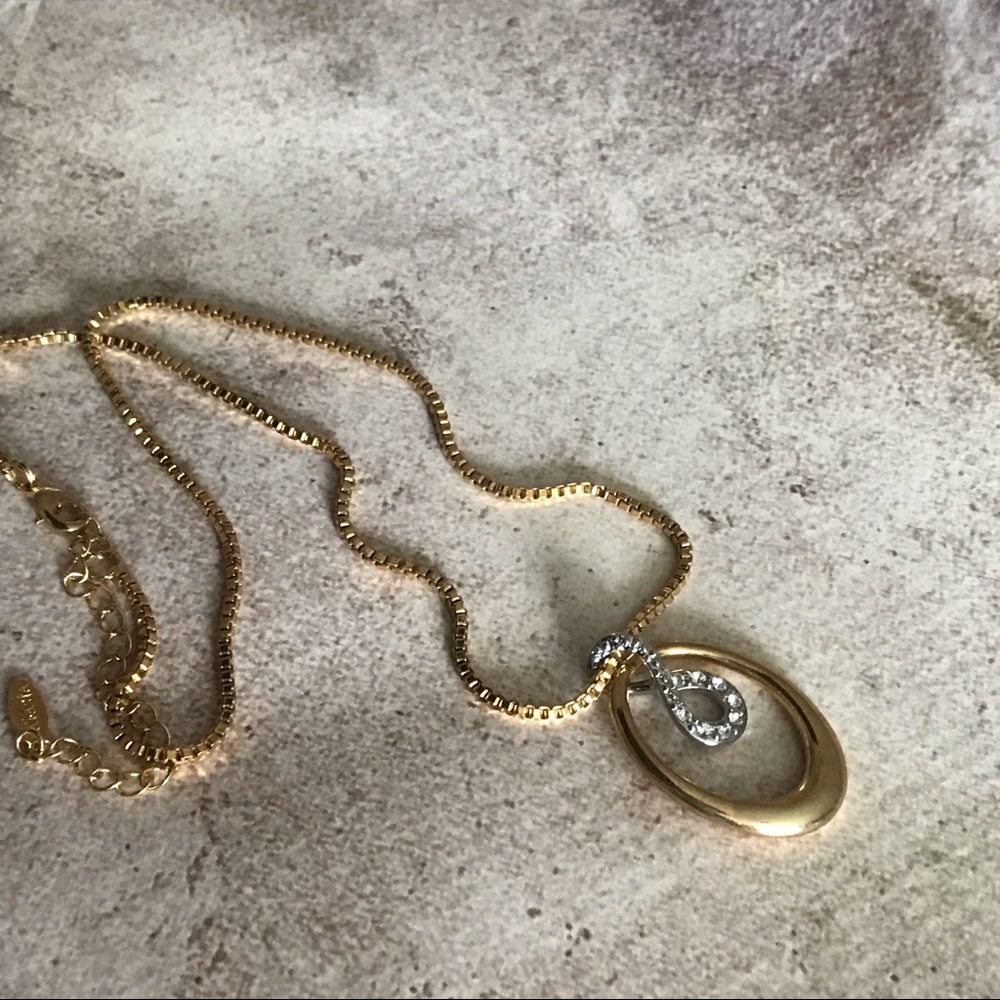 Two tone infinity rhinestone necklace
